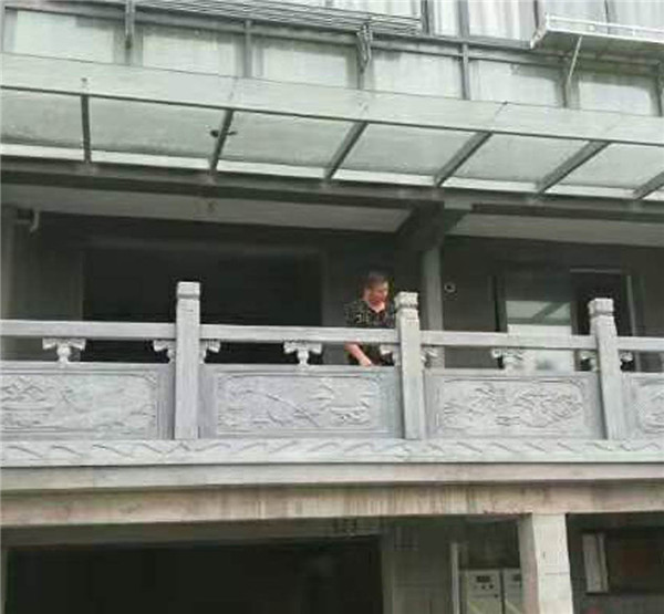 施工现场(图1)