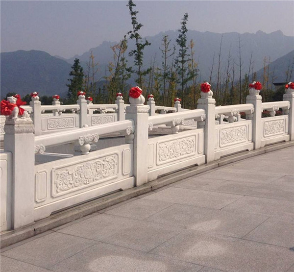 石栏杆(图1)