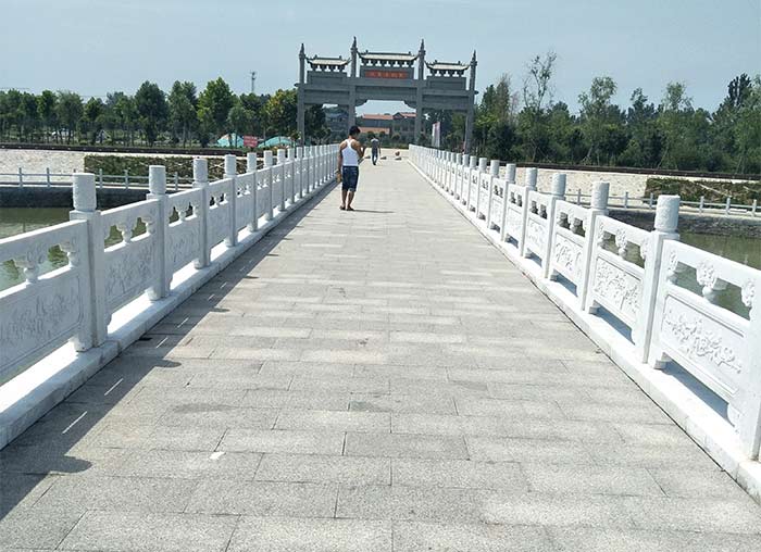 石栏杆